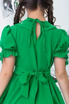 Vestido infantil com gola bordado verde natal