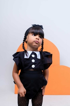 Romper + Laço Wandinha na internet