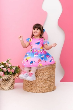 Vestido + Laço Baby Shark na internet