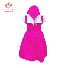Conjunto jardineira + blusa + lenço + meia Fantasia Masha e o urso na internet