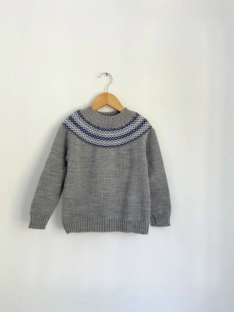Sweater gris con azul - comprar online