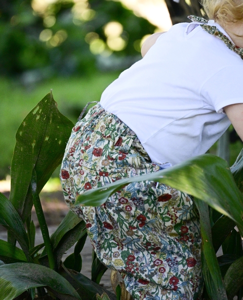 Bombachas de campo floreadas - comprar online