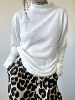 Sweater Liviano AGUS Butter - comprar online