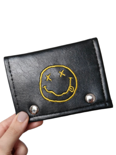 BILLETERA CON TACHAS - NIRVANA - comprar online