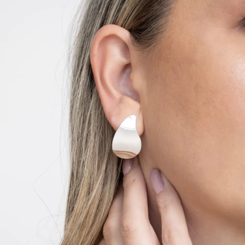 Brinco Vírgula de Chapa em Aço Inox ART697