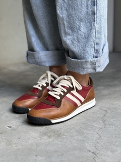 TAYLOR RETRO CHERRY (NEW IN) - comprar online