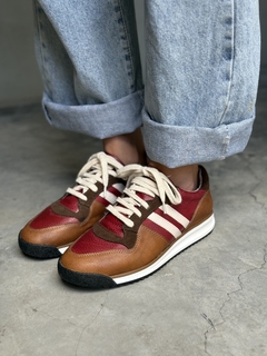 Imagen de TAYLOR RETRO CHERRY (NEW IN)
