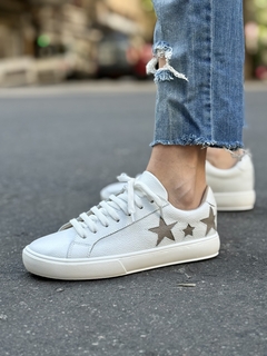 AMY WHITE - comprar online