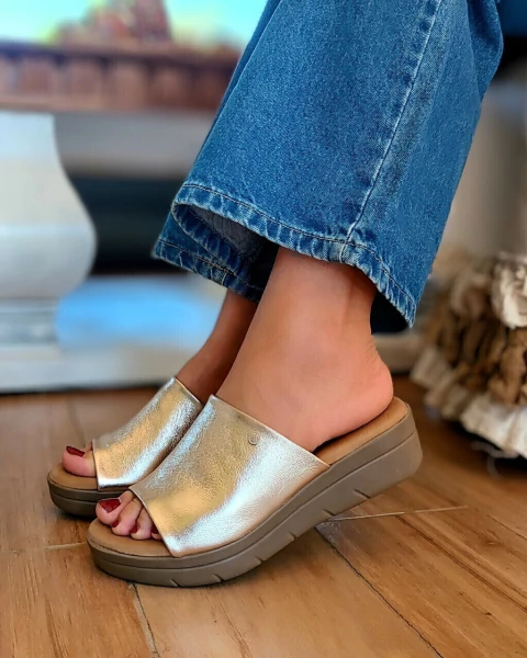 Sandalias Zoe Color Dorado (472) SOLO TALLE 35 Y 36 - comprar online