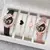 Relógio Feminino com Pulseira de Couro Moda Strass Kit com 4 pçs/ Relógio de Pulso Mais Pulseira de Brinde