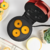 Praticidade e empreendedorismo com a Mini Máquina de Fazer Donuts na cozinha da sua casa!  O que são os Mini Cake Donuts?  Mini Cake Donuts são bolinhos fofinhos em formato de Donuts que se tornaram a febre do momento na confeitaria e festas. Se você aind
