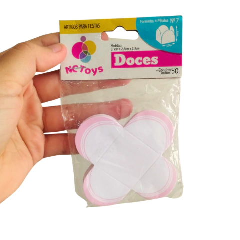 50un Forminha 4 Pétalas Francesinha Rosa, Azul ou Amarelo - Nc Toys  PORTA FORMINHA N° 7  A 25mm; L 33mm; C 33mm  As forminhas podem ser usadas dos dois lados