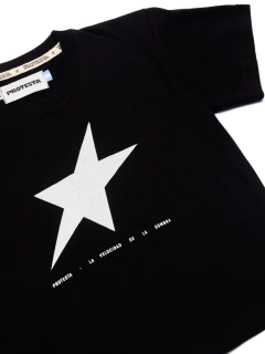 BBY TEE ESTRELLA NEGRA - Protesta