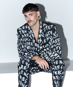 TRAJE RESISTENCIA - tienda online