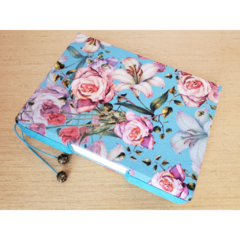 Caderno Pautado Lírios Azul