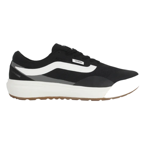 Tênis Vans Ultrarange MTE 2.0 preto com detalhes em branco e cinza, visualizado de lado, ideal para estilo casual e esportivo.