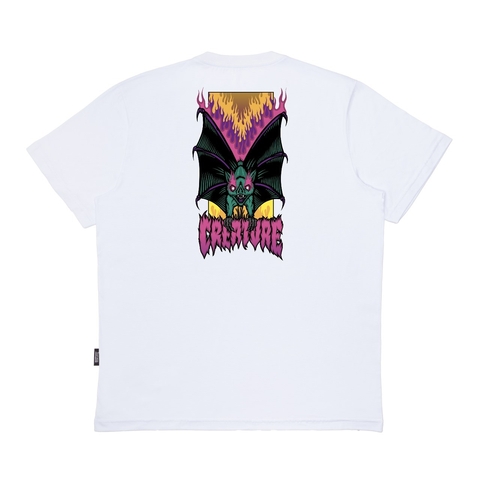 Camiseta Creature Stubbs Bat White. Confeccionada em 100% algodão. Possuí gola careca. Estampa em silk na altura do peito.