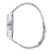 Vista lateral do relógio masculino Hudson Silver com pulseira de metal prata.
