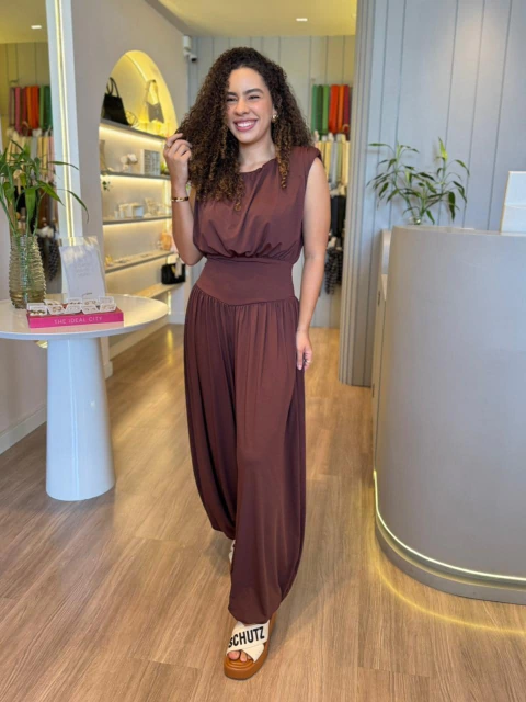 Macacão Isabela Santos - Marrom