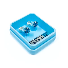 Abridor Piedra Engarzada Clásica 4mm