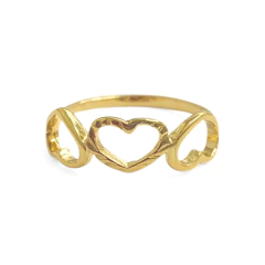 Anillo Laminado en Oro 3 Corazones