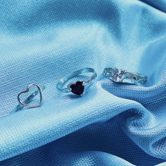 Combo: 3 Anillos Corazón en internet