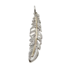 D63 - Pluma con Oro
