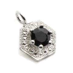 D69 - Hexágono con Piedra Central - Adára Fábrica de Joyas