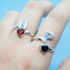 Anillo Inicial con Piedra Corazón - tienda online
