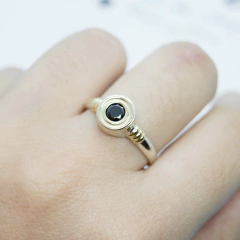 Anillo Estampa Círculo en internet