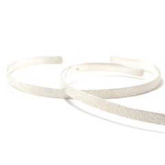Brazalete Arenado 4mm - Adára Fábrica de Joyas