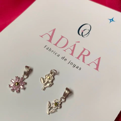 Combo: 3 Dijes Flor Nº2 - comprar online