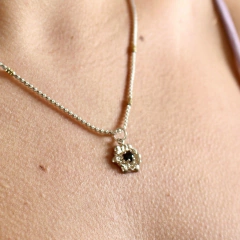 D51 - Flor con Piedra Central - comprar online