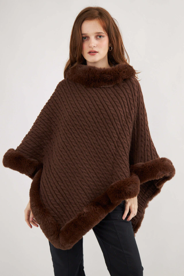 C-4050 / Poncho trenza y piel