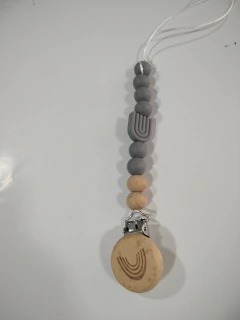 PORTA CHUPETE ARCOIRIS/CORAZON - tienda online