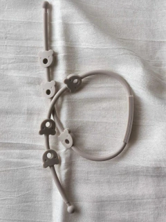 COLGANTES DE SILICONA PARA ACCESORIOS - Pekeños Gigantes