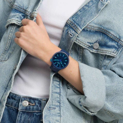 Reloj Swatch Essentials Indigo Glow SB05N113 en internet