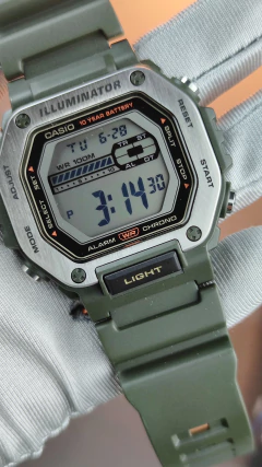 RELOJ CASIO DEPORTIVO MWD-110H-3AV en internet