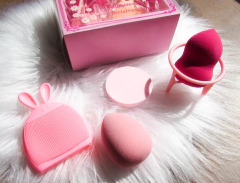 Kit Esponjas - Limpador Facial Coelho Com Esponja Corpinho Gota E Redonda Com Suporte - Mandala