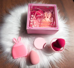 Kit Esponjas - Limpador Facial Coelho Com Esponja Corpinho Gota E Redonda Com Suporte - Mandala - comprar online