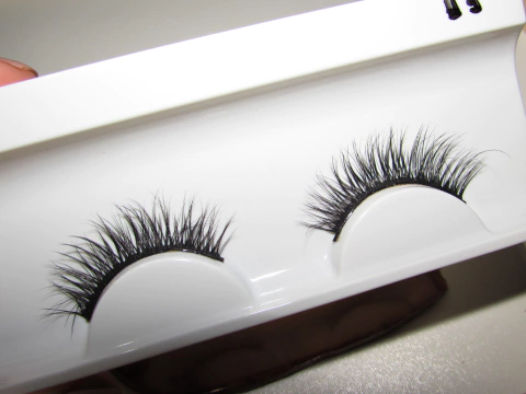 Cílios Postiços #1