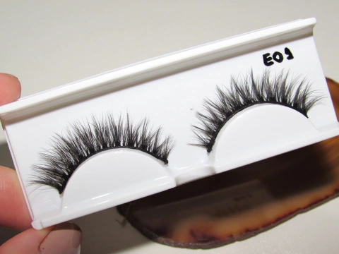 Cílios Postiços Decrescentes Bem Cheios 3D - E01