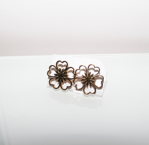 Brinco Flor Dourado