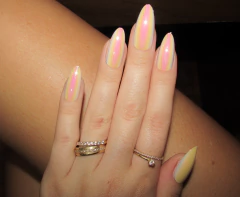 Unha Postiça 24 Unidades Holográfica 3 na internet