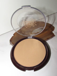 Pó Compacto Classic Cor 04 - Super Poderes na internet