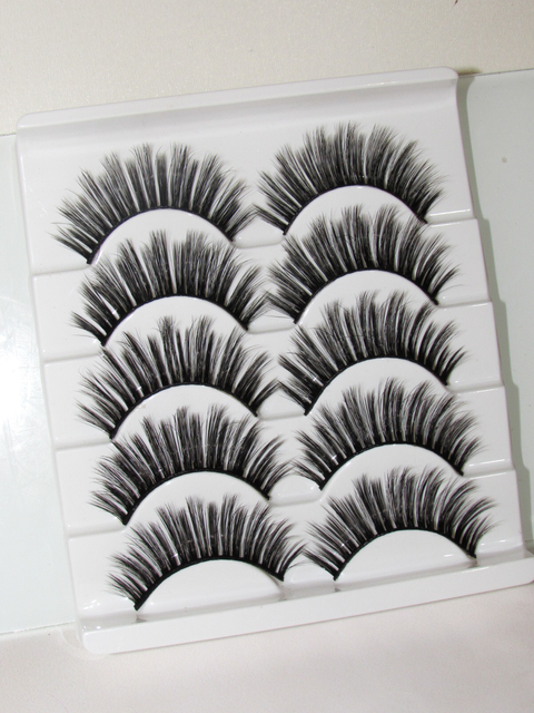Cartela com 05 Pares de Cílios Postiços 3D S813Q - comprar online