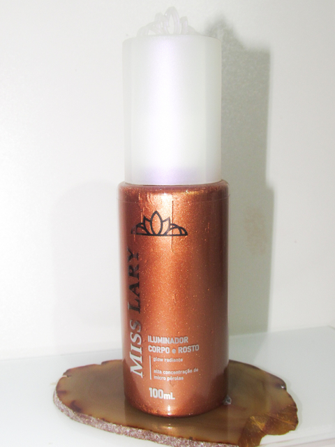 Spray Iluminador Vegano Corpo e Rosto Luxo e Poder - Miss Lary - comprar online