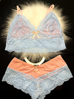 Conjunto de Renda Sem Bojo Sutiã e Calcinha Calesson Azul com Rosé G
