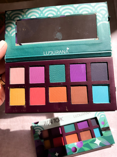 Paleta de Sombras Açai Topic 10 Cores - Ludurana