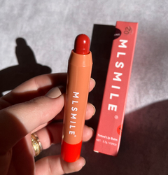 Batom em Bastão Lip Balm - MLSMILE 02